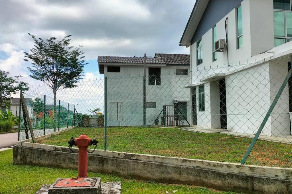 Iris 55 Corner Lot House Spacious Outdoor With Wi-Fi Johor Bahru Buitenkant foto