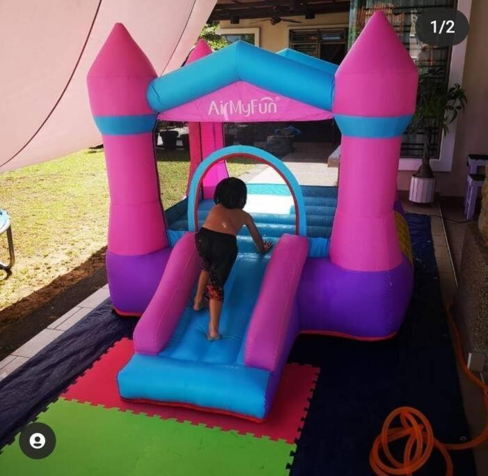 Iris 55 Corner Lot House Spacious Outdoor With Wi-Fi Johor Bahru Buitenkant foto