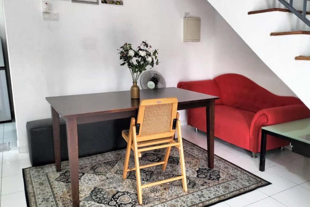 Iris 55 Corner Lot House Spacious Outdoor With Wi-Fi Johor Bahru Buitenkant foto